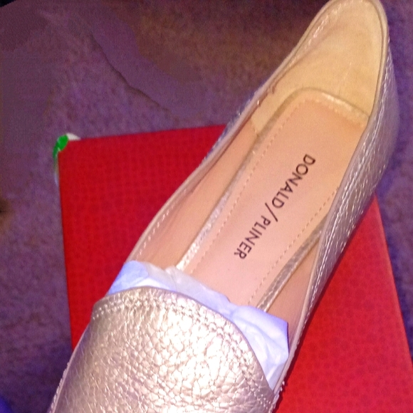 Donald J Pliner Women's Loafers - Picture 5 of 5